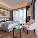 Golden Tulip Bayrampasa