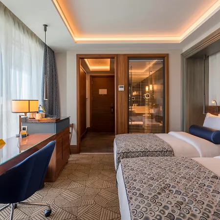 Ξενοδοχείο Golden Tulip Bayrampasa 5*