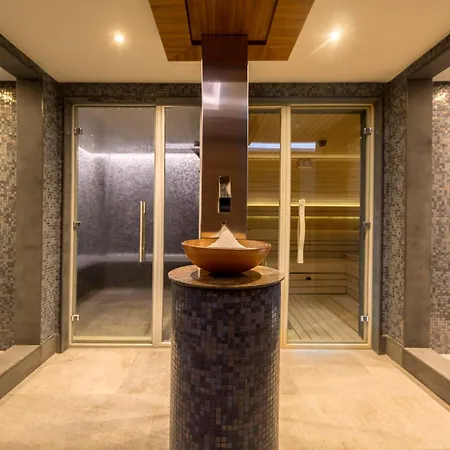 Golden Tulip Bayrampasa Otel 5*