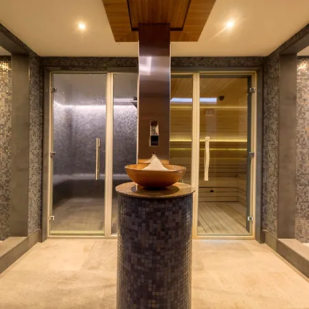 Golden Tulip Bayrampasa Hotel 5*