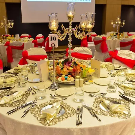 Golden Tulip Bayrampasa מלון איסטמבול