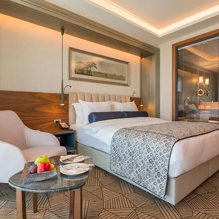 Golden Tulip Bayrampasa Estambul