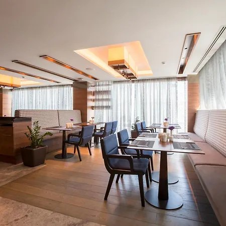 Golden Tulip Bayrampasa Hotel Estambul