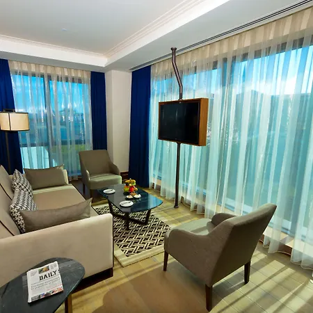 Golden Tulip Bayrampasa 5*
