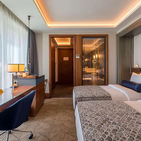 Hotel Golden Tulip Bayrampasa