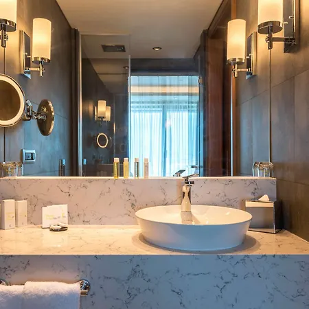 Golden Tulip Bayrampasa Hotel Estambul